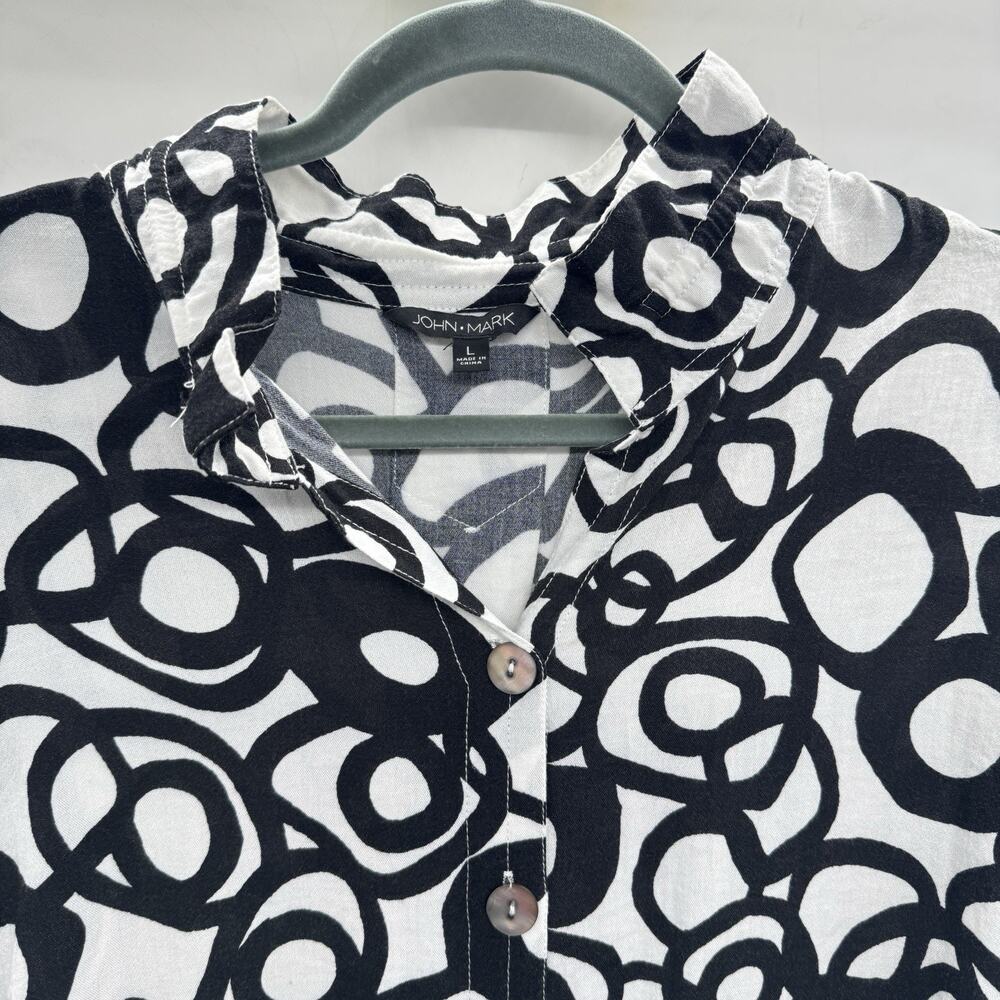 John Mark Women's Geometric Printed Button Up Shi… - image 3